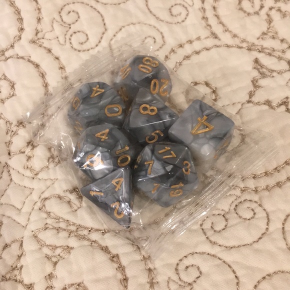 D&D/ table top gaming dice sets - Picture 2 of 6